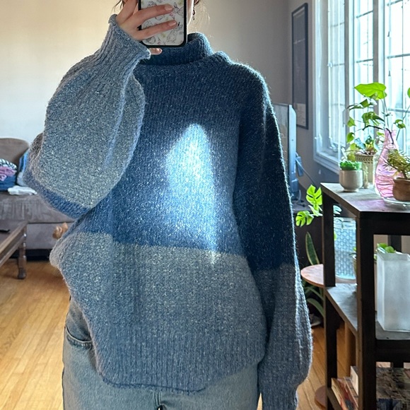 Vintage two-tone knit sweater - Picture 2 of 3